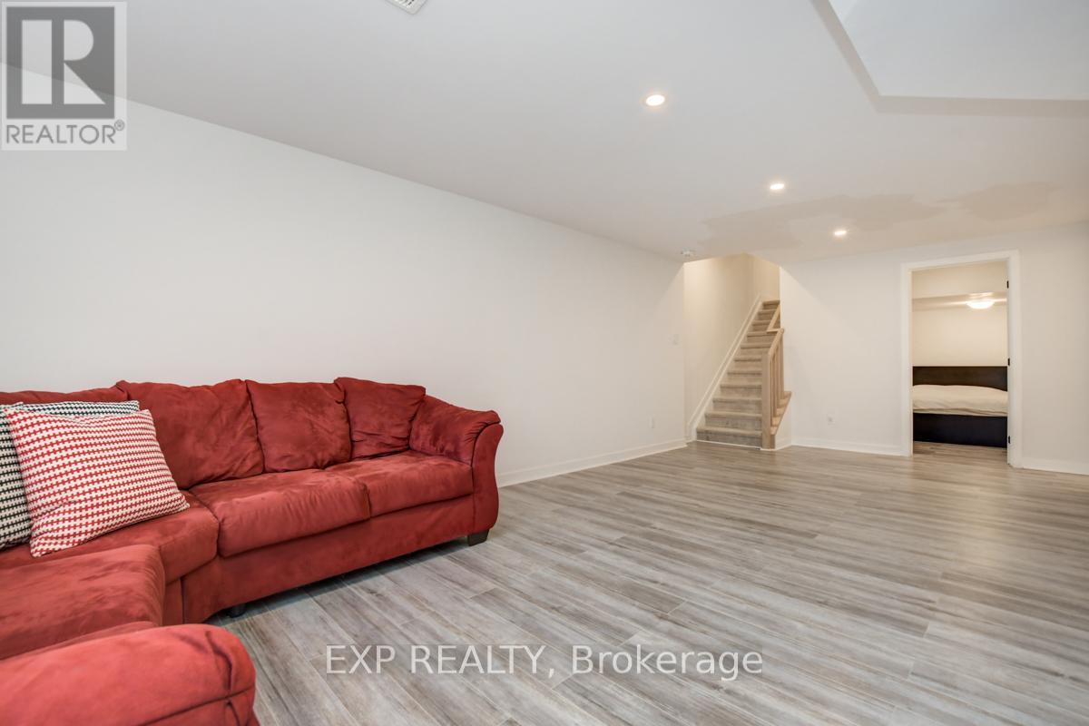 575 Rathburn Lane, Ottawa, Ontario  K1T 0T3 - Photo 39 - X12732608