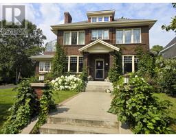 124 Summit AVE, Thunder Bay, Ontario