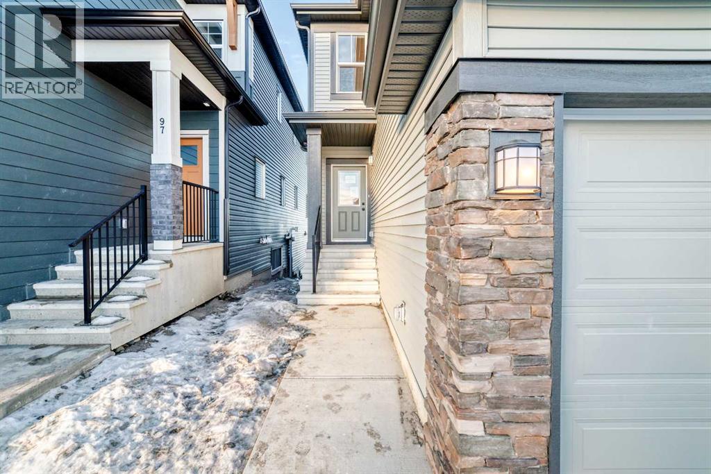 101 Walgrove Bay Se, Calgary, Alberta  T2X 5P1 - Photo 2 - A2273057