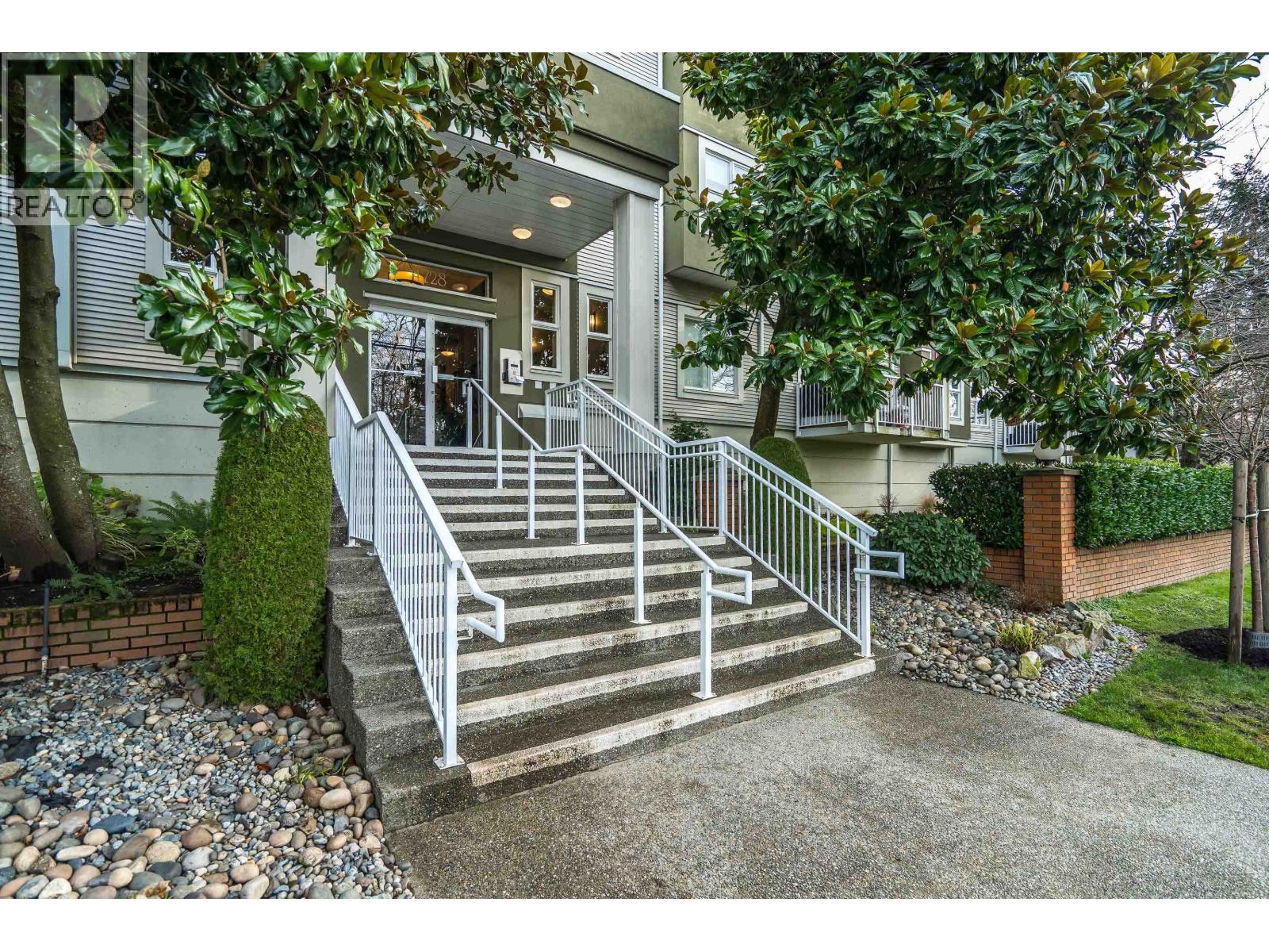 305 4728 53 Street, Delta, British Columbia  V4K 2Z1 - Photo 1 - R3083434