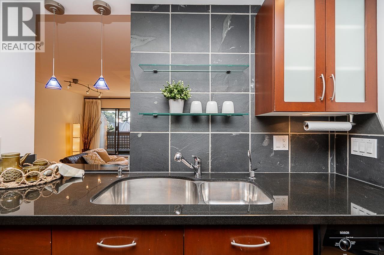 206 333 Wethersfield Drive, Vancouver, British Columbia  V5X 4M9 - Photo 8 - R3083220