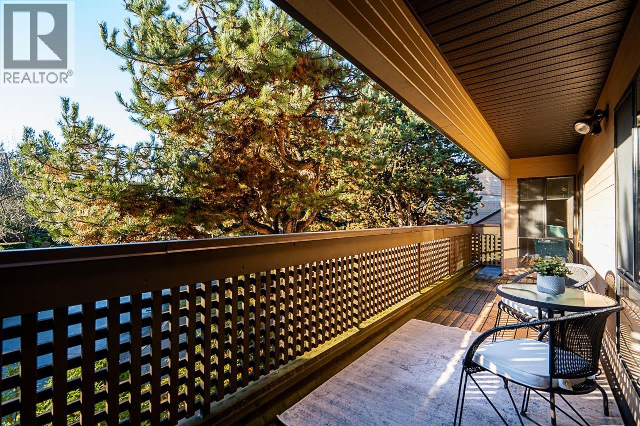 206 333 WETHERSFIELD DRIVE, Vancouver, British Columbia