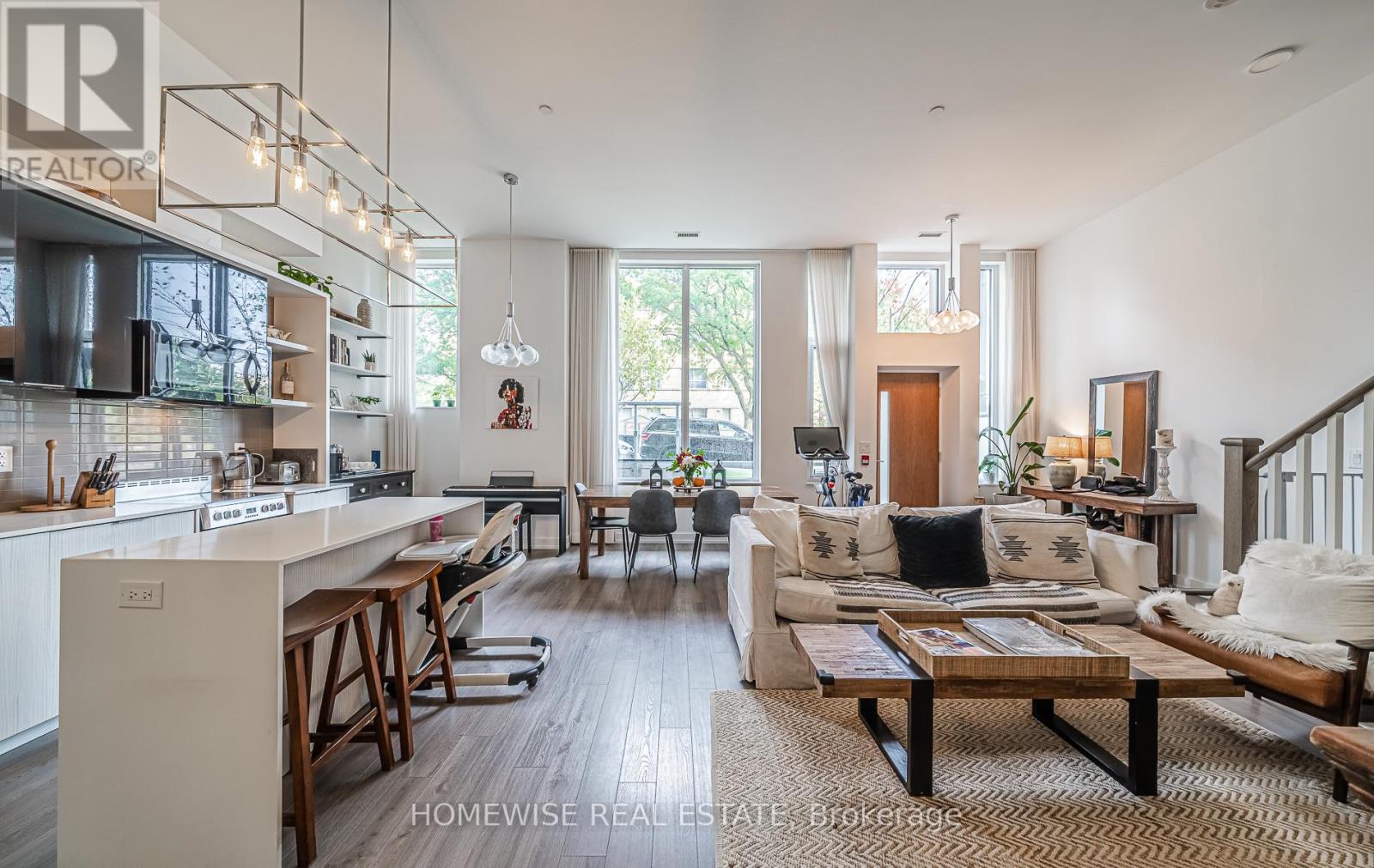 Th05 - 6 Parkwood Avenue, Toronto, Ontario  M4V 2W8 - Photo 17 - C12732614