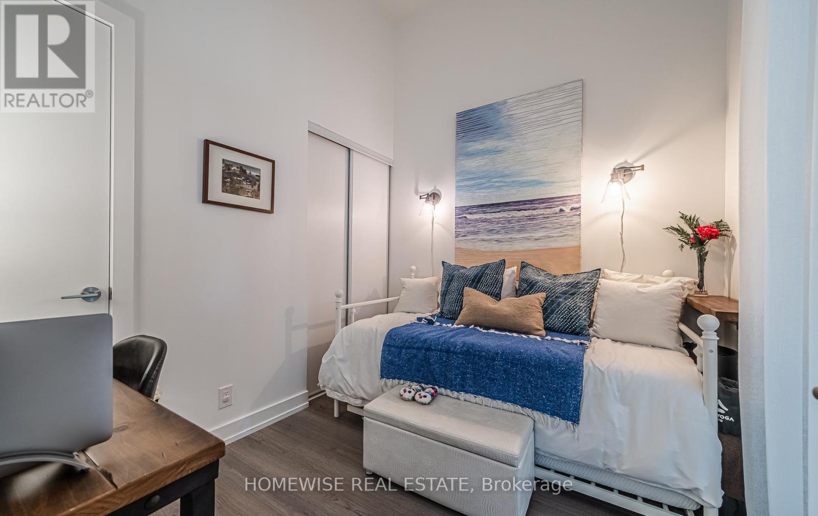 Th05 - 6 Parkwood Avenue, Toronto, Ontario  M4V 2W8 - Photo 19 - C12732614