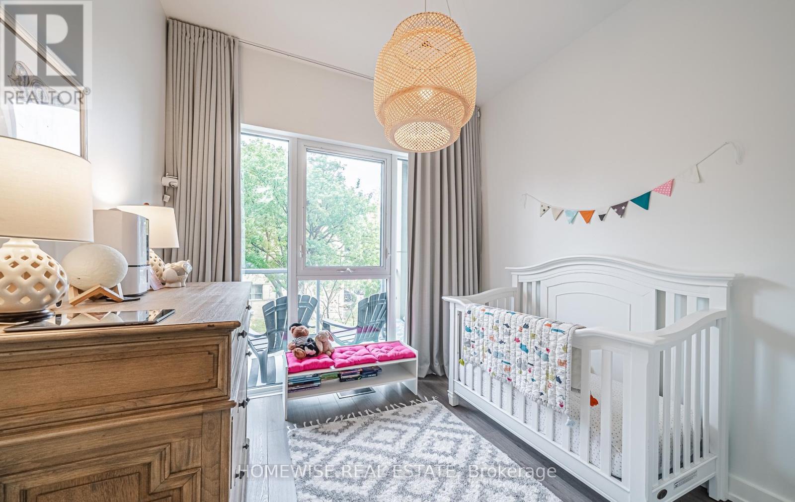 Th05 - 6 Parkwood Avenue, Toronto, Ontario  M4V 2W8 - Photo 22 - C12732614