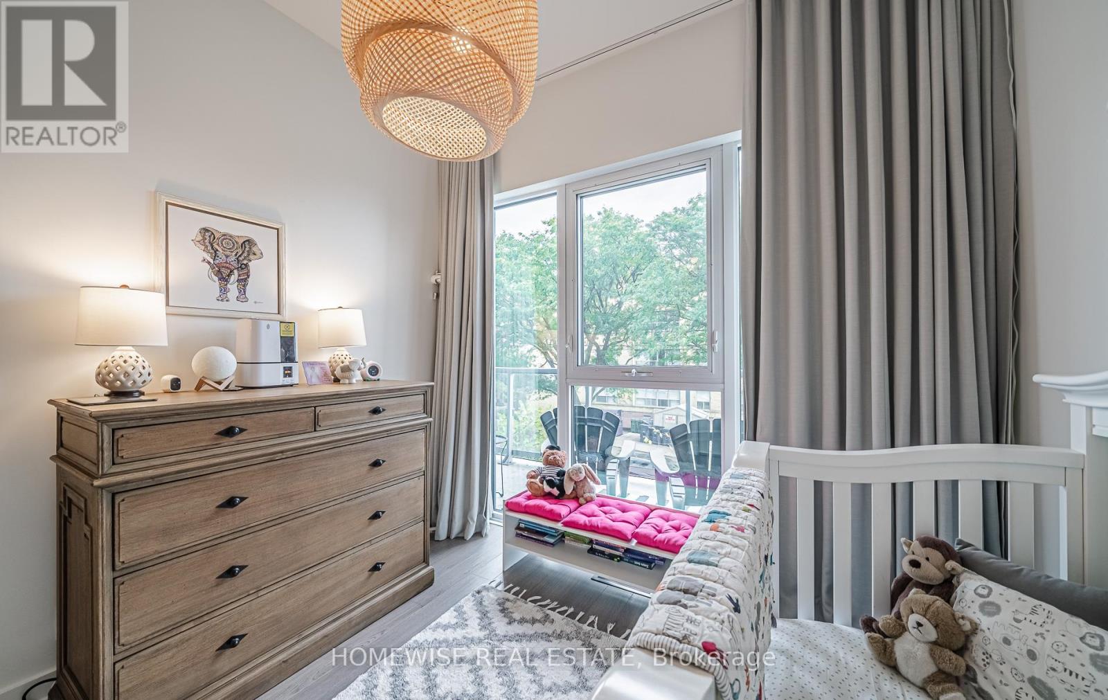 Th05 - 6 Parkwood Avenue, Toronto, Ontario  M4V 2W8 - Photo 23 - C12732614