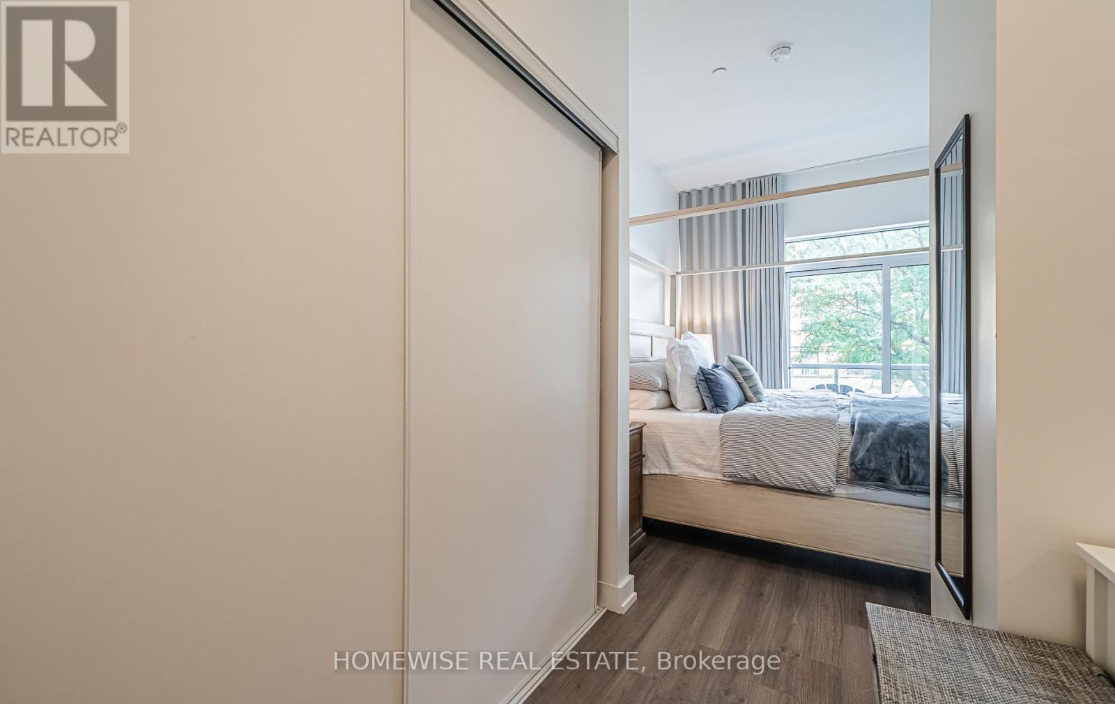 Th05 - 6 Parkwood Avenue, Toronto, Ontario  M4V 2W8 - Photo 27 - C12732614