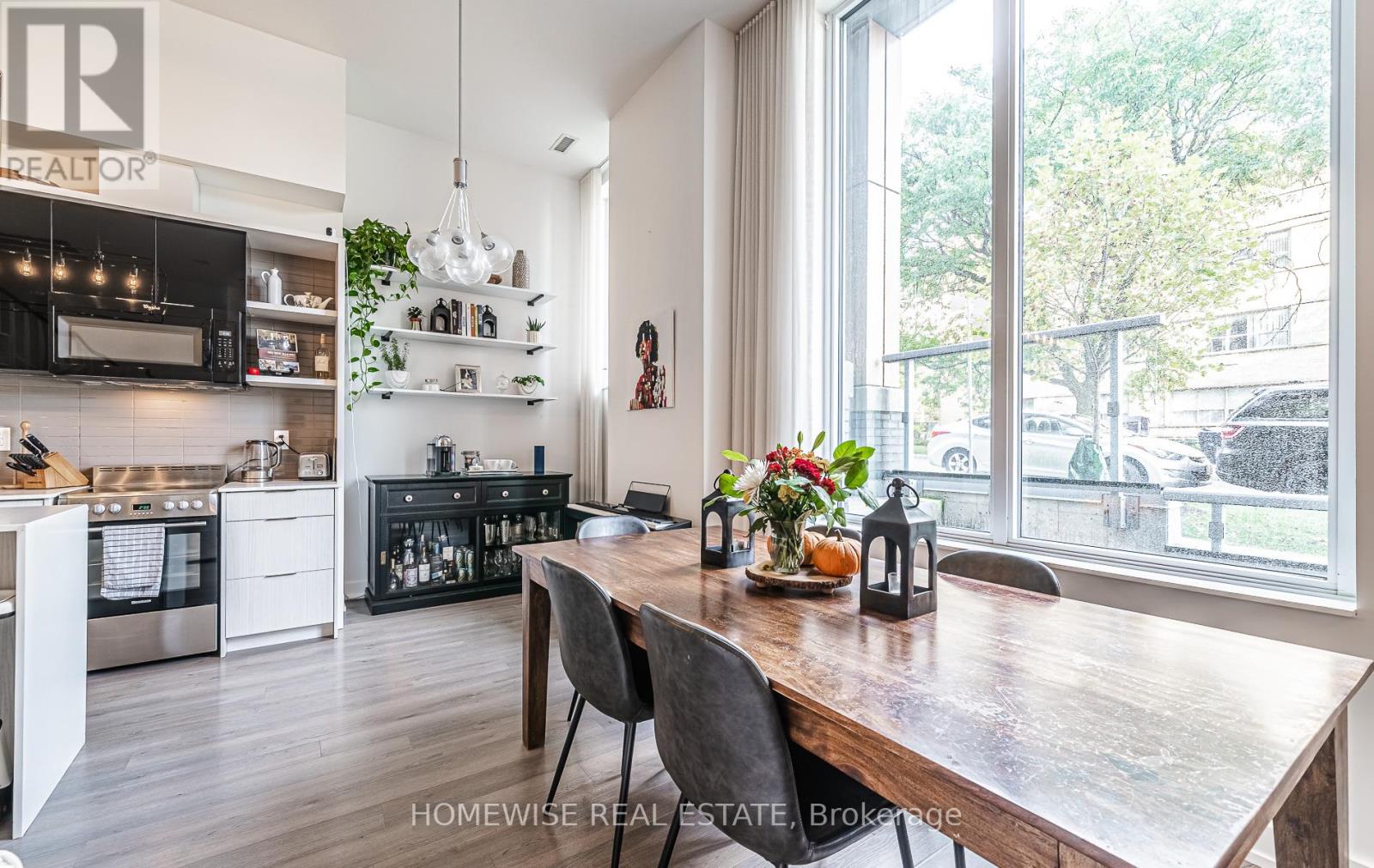 Th05 - 6 Parkwood Avenue, Toronto, Ontario  M4V 2W8 - Photo 6 - C12732614