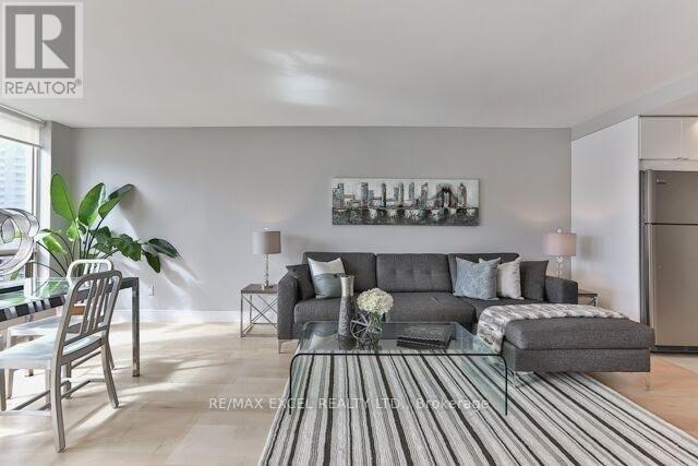 1603 - 25 Grenville Street, Toronto, Ontario  M4Y 2X5 - Photo 4 - C12732664