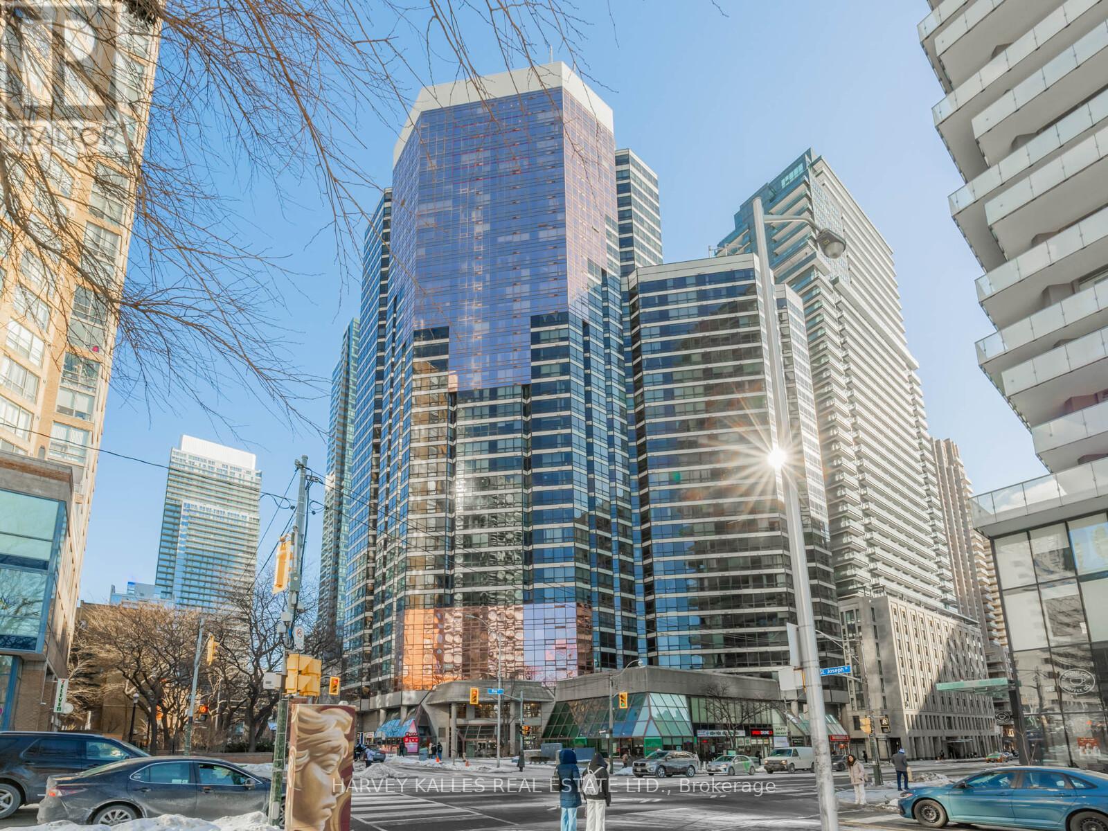 602 - 1001 BAY STREET, Toronto, Ontario