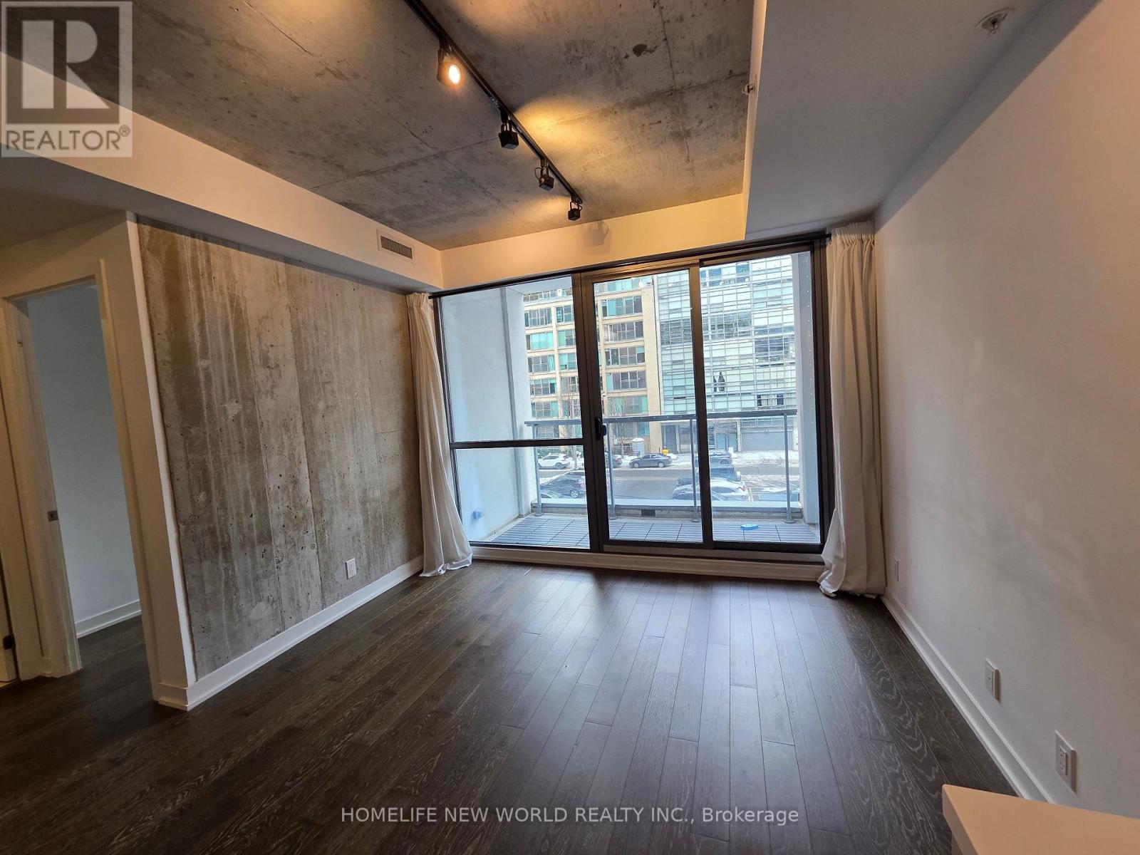 303 - 39 BRANT STREET, Toronto, Ontario