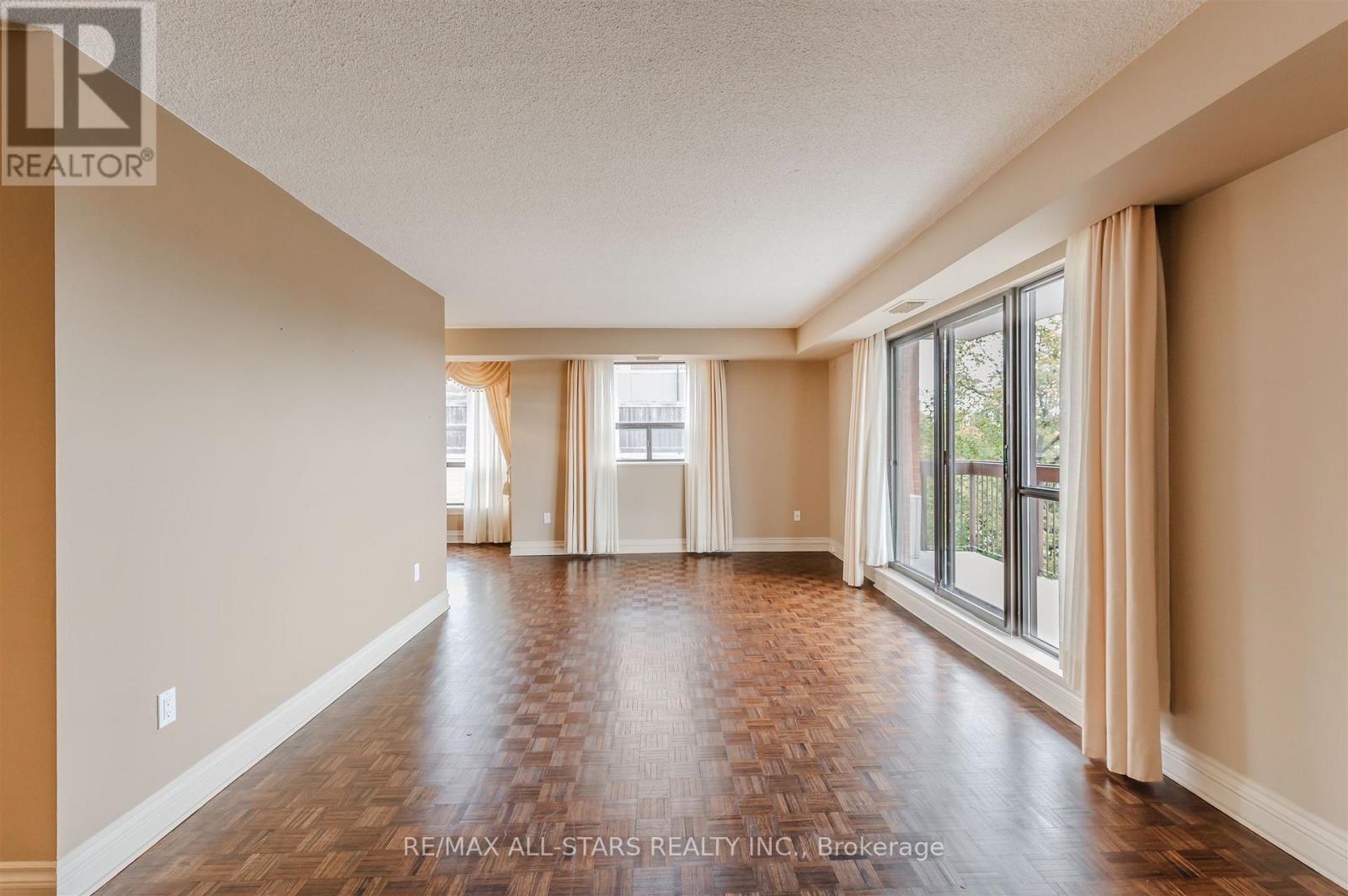 407 - 3734 St Clair Avenue E, Toronto, Ontario  M1M 1T7 - Photo 5 - E12732490