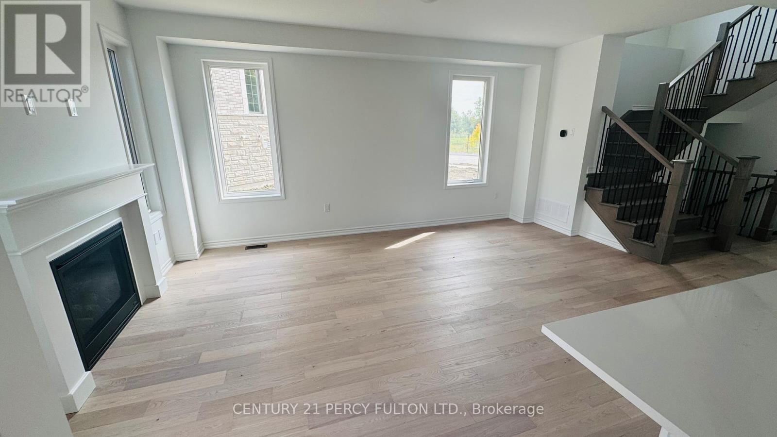 1453 Mockingbird Square, Pickering, Ontario  L1X 0N8 - Photo 5 - E12732550