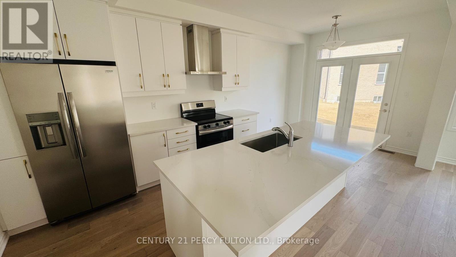 1453 Mockingbird Square, Pickering, Ontario  L1X 0N8 - Photo 9 - E12732550