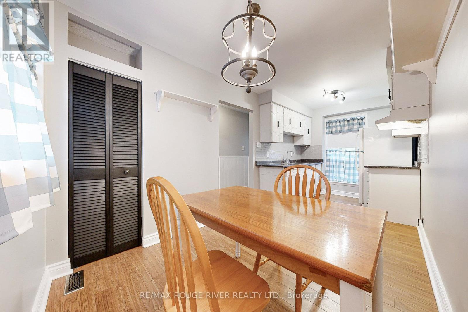 42 Lucas Lane, Ajax, Ontario  L1S 3P8 - Photo 3 - E12732558