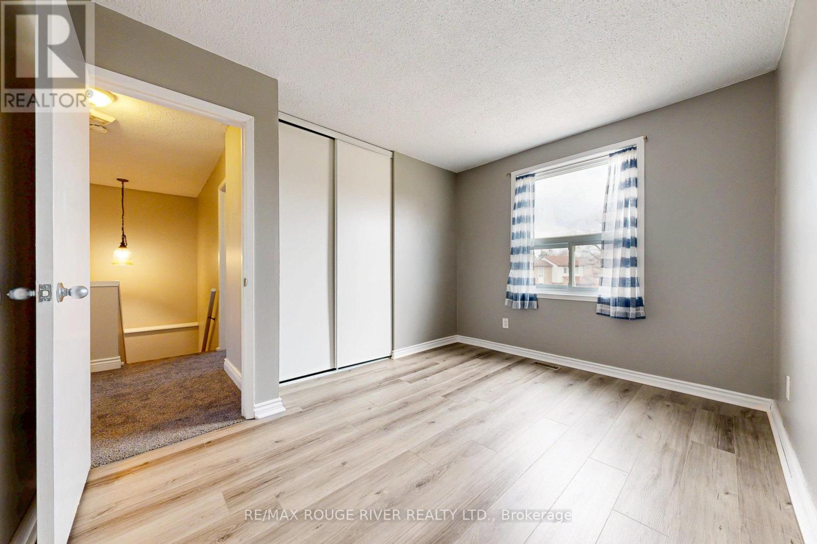 42 Lucas Lane, Ajax, Ontario  L1S 3P8 - Photo 7 - E12732558