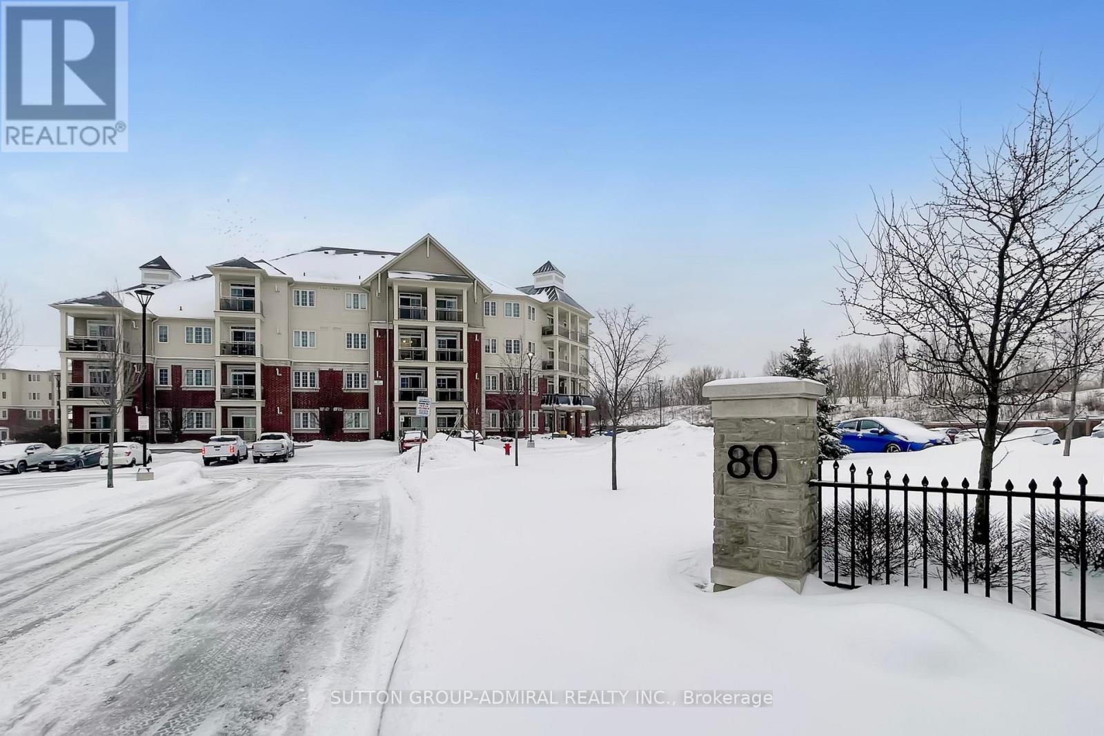 423 - 80 Aspen Springs Drive, Clarington, Ontario  L1C 0V4 - Photo 4 - E12732576