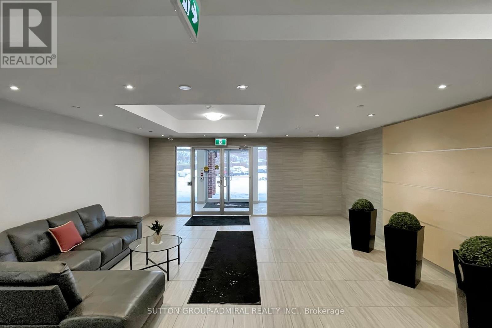 423 - 80 Aspen Springs Drive, Clarington, Ontario  L1C 0V4 - Photo 8 - E12732576