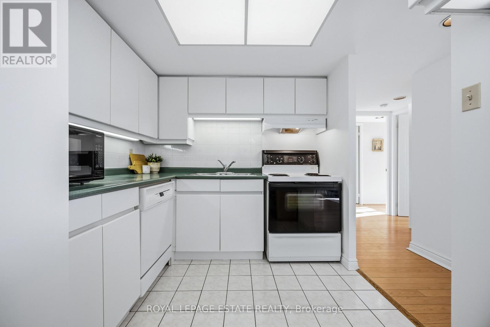 1003 - 1093 Kingston Road, Toronto, Ontario  M1N 4E2 - Photo 12 - E12732616