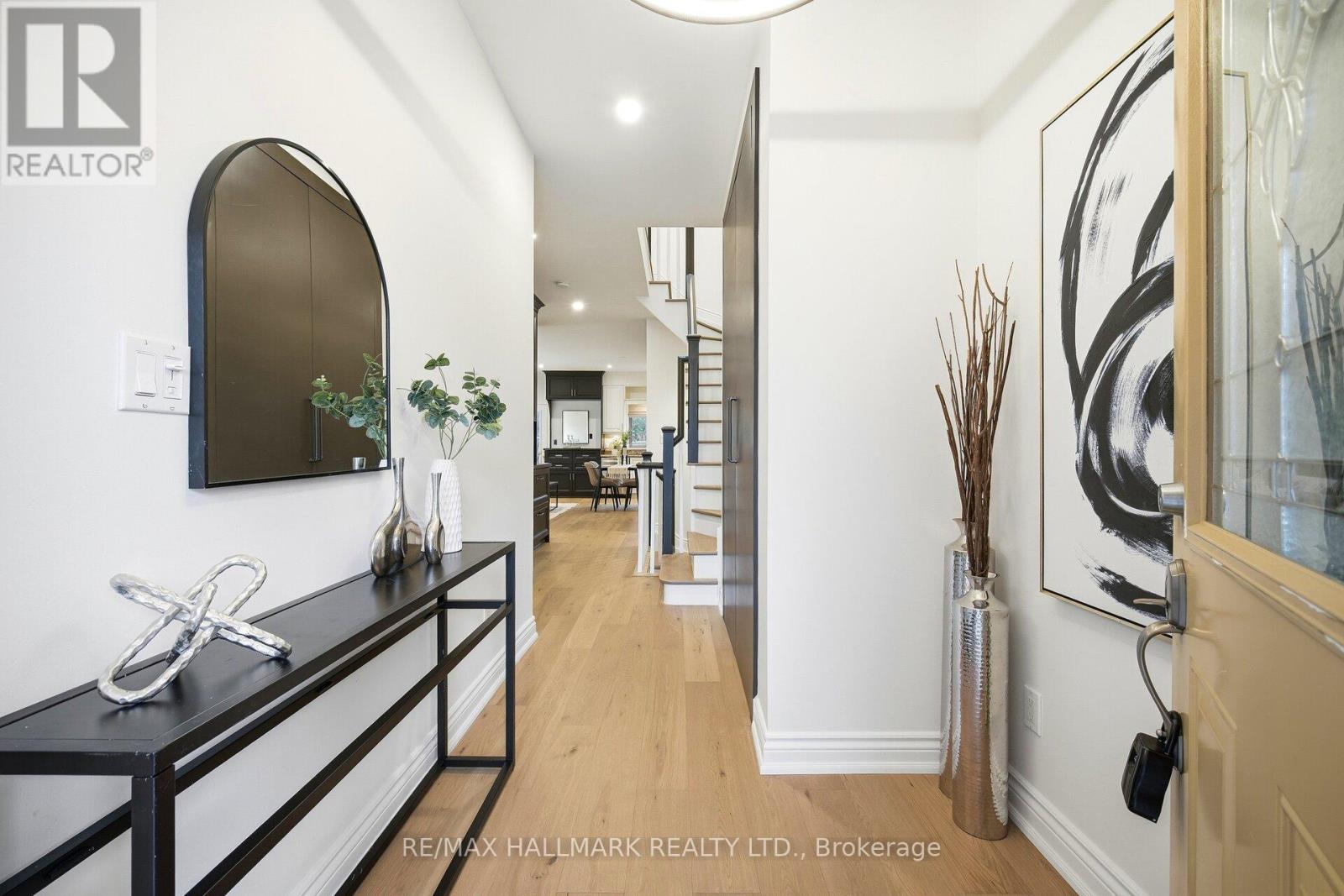 4a Holborne Avenue, Toronto, Ontario  M4C 2P9 - Photo 2 - E12732686