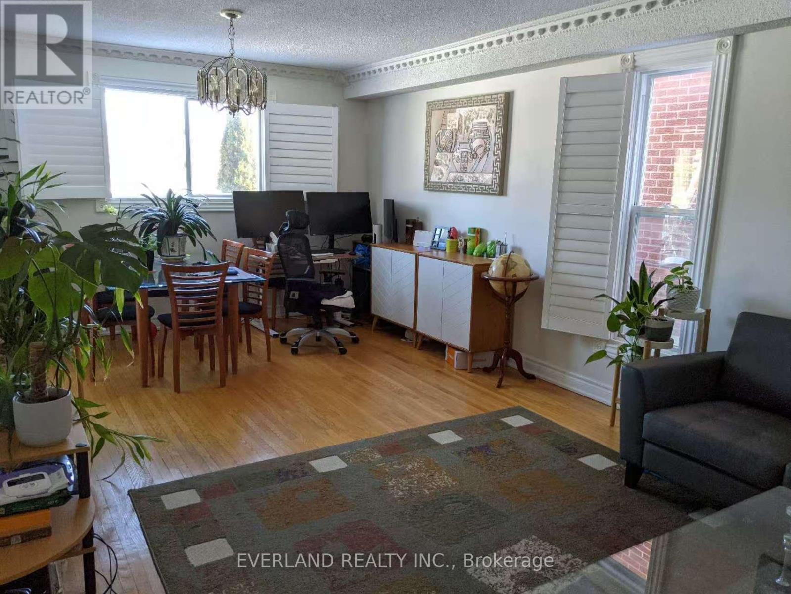 36 Rainthorpe Crescent, Toronto, Ontario  M1W 3S7 - Photo 3 - E12732712