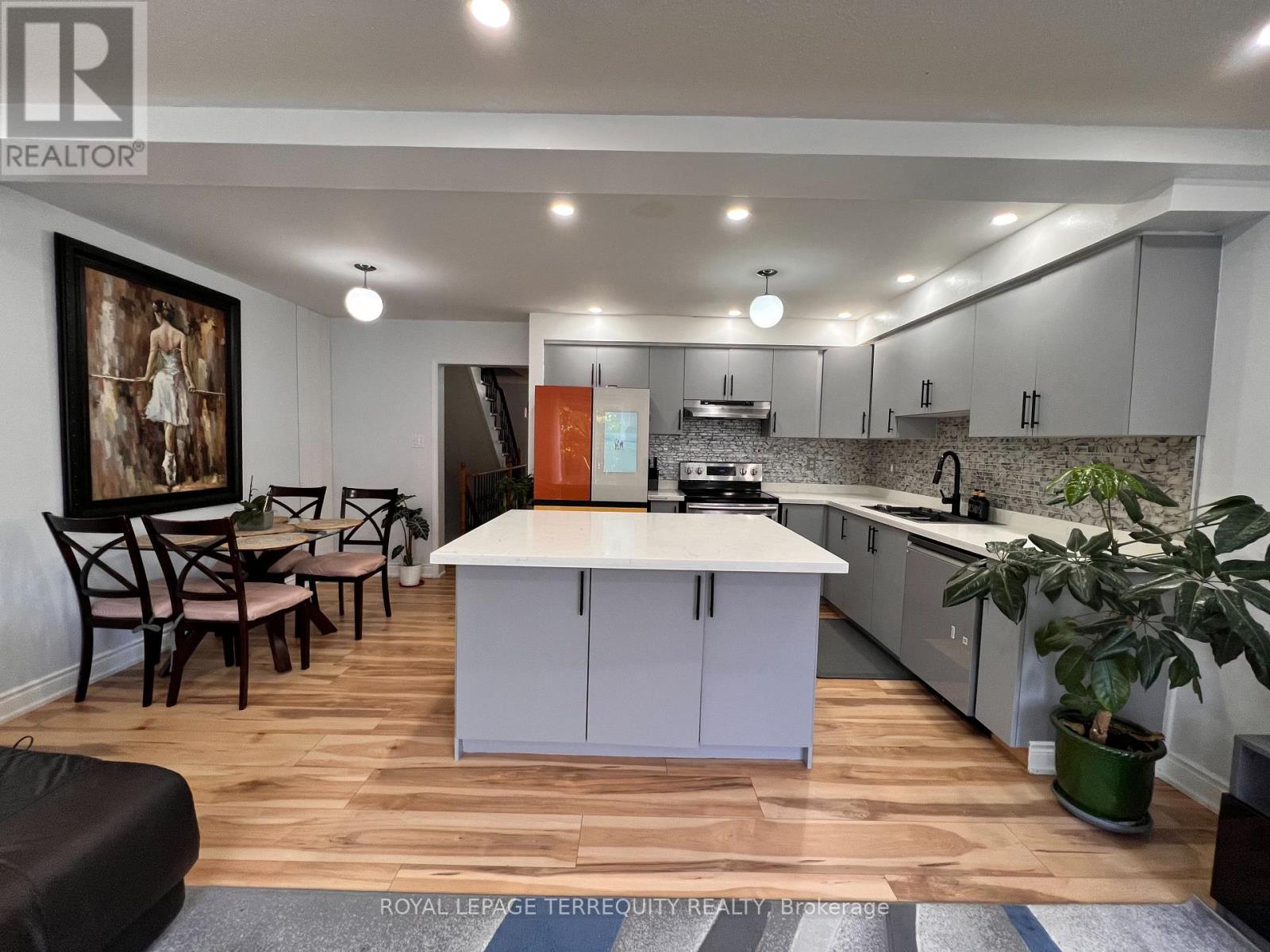 115 Guinevere Road, Markham, Ontario  L3S 4R8 - Photo 2 - N12484592