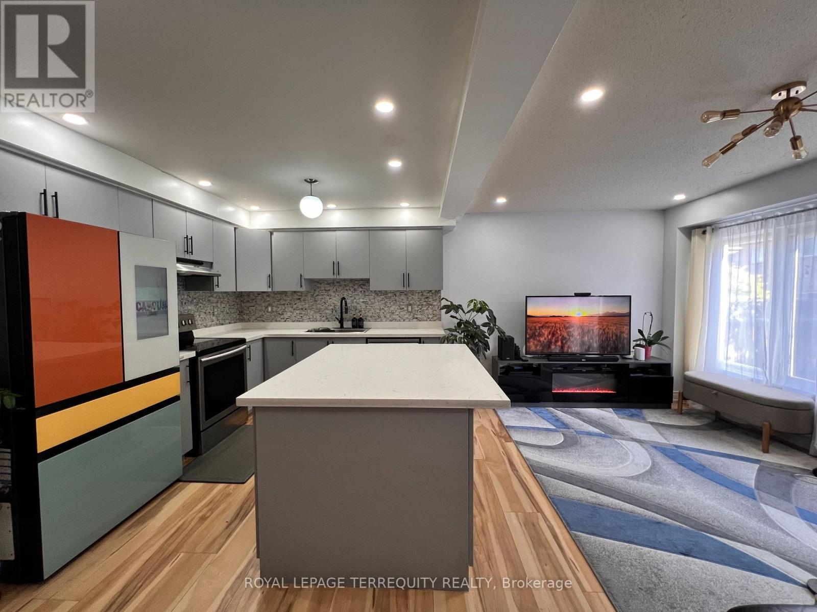 115 Guinevere Road, Markham, Ontario  L3S 4R8 - Photo 4 - N12484592