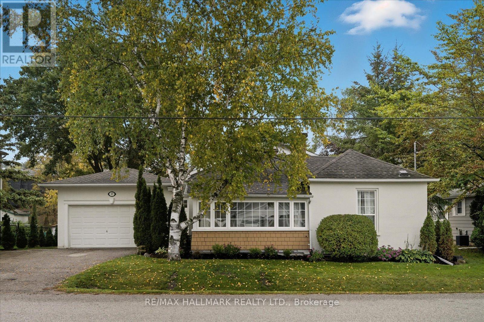 17 MILL STREET, East Gwillimbury, Ontario