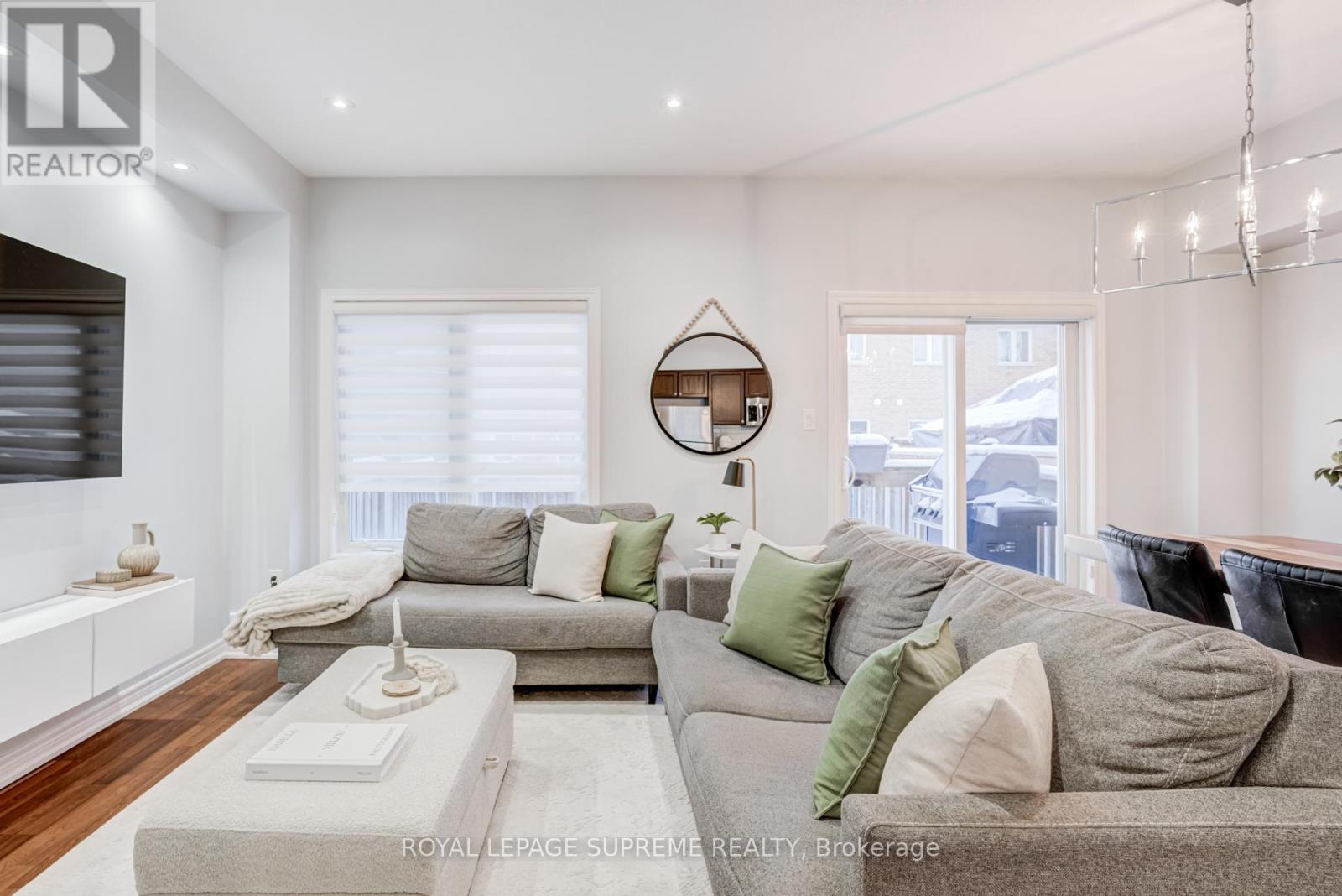 71 Luisa Street, Bradford West Gwillimbury, Ontario  L3Z 0P1 - Photo 7 - N12732566