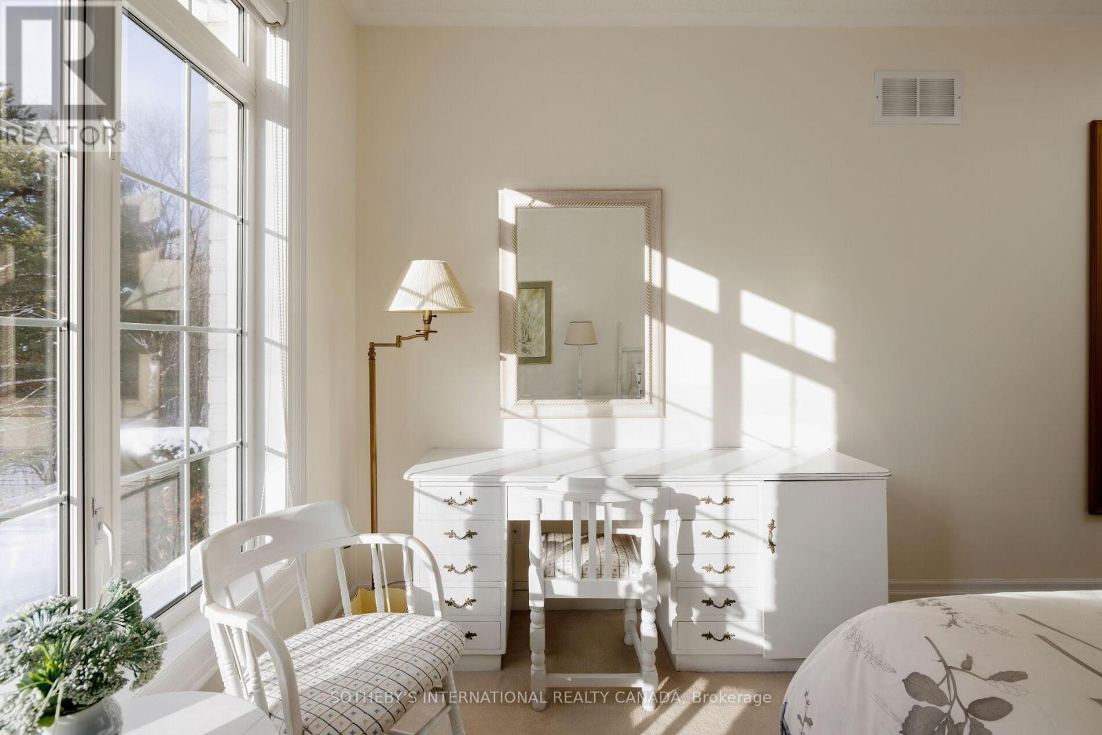 463 Crossing Bridge Place, Aurora, Ontario  L4G 7N1 - Photo 14 - N12732584