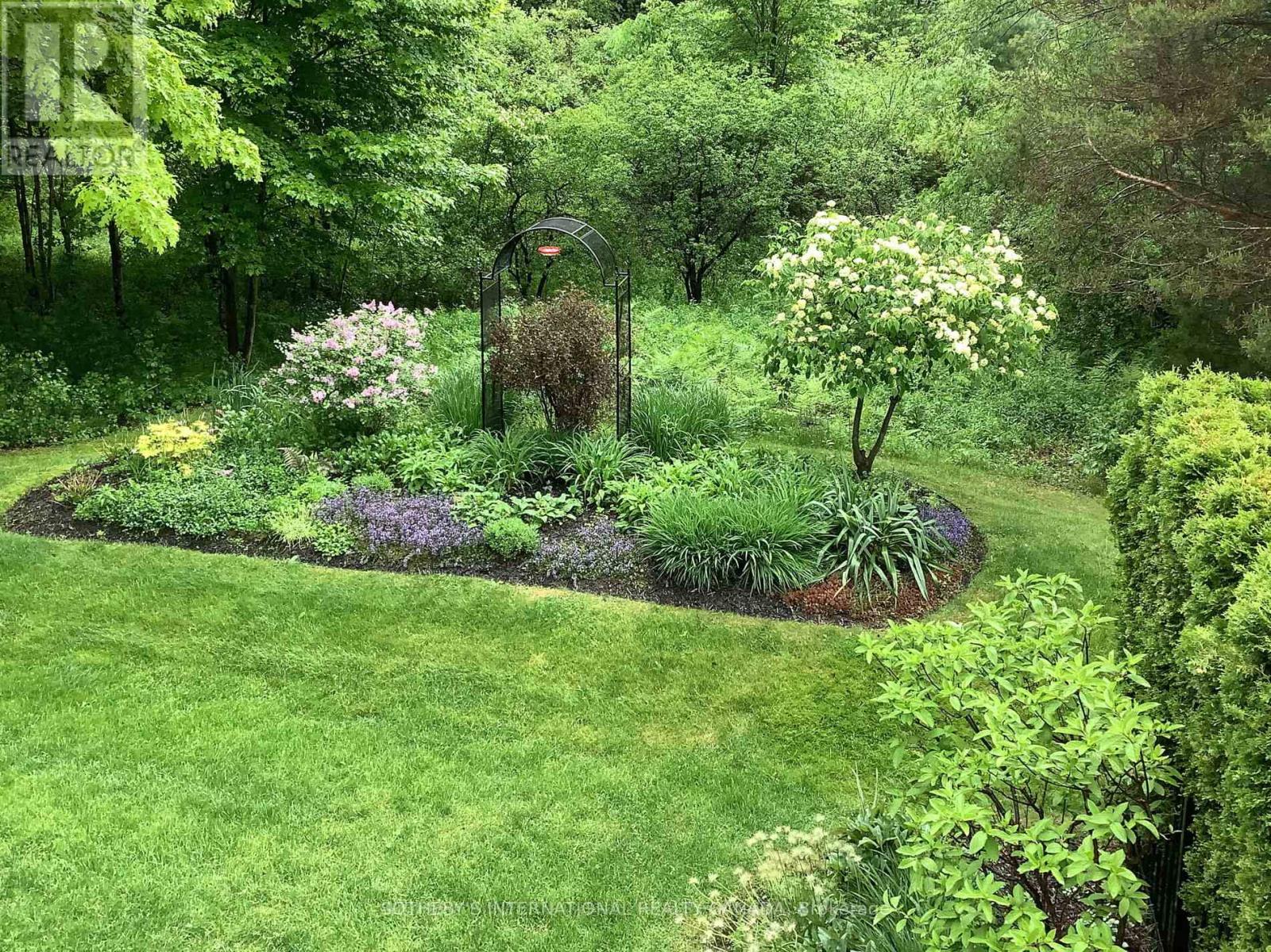 463 Crossing Bridge Place, Aurora, Ontario  L4G 7N1 - Photo 24 - N12732584