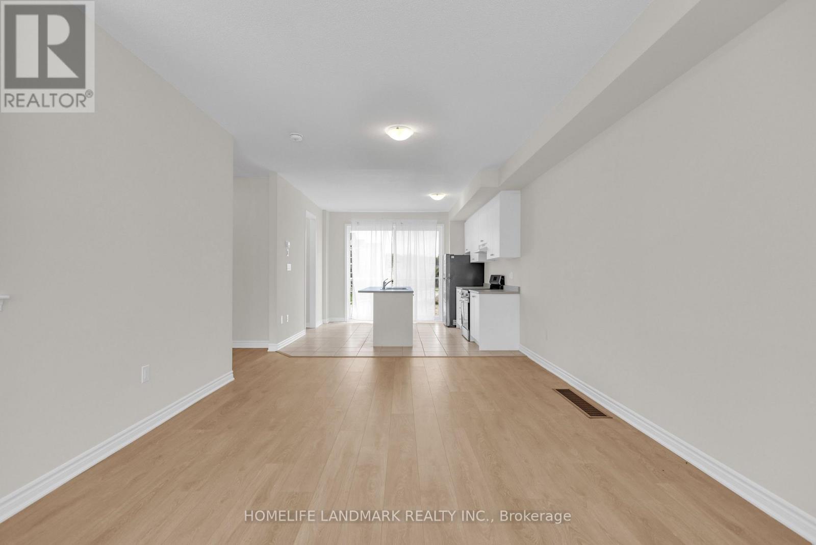 20 Lana Circle, Wasaga Beach, Ontario  L9Z 0K1 - Photo 7 - S12732626