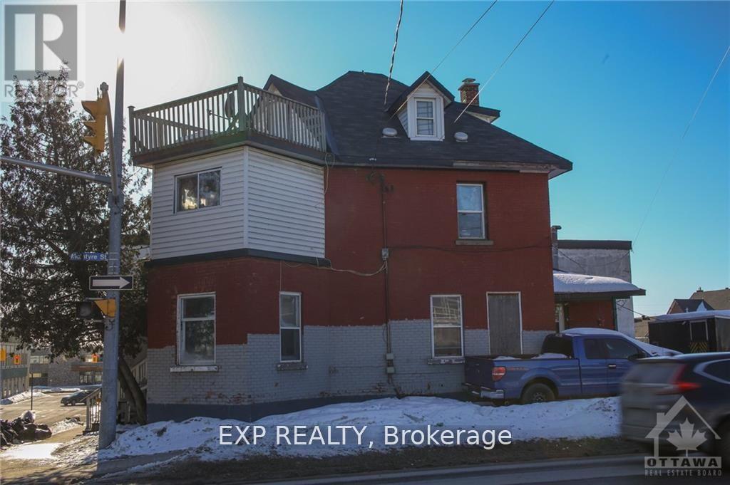 380 Fisher Street, North Bay, Ontario  P1B 2E1 - Photo 3 - X12650246