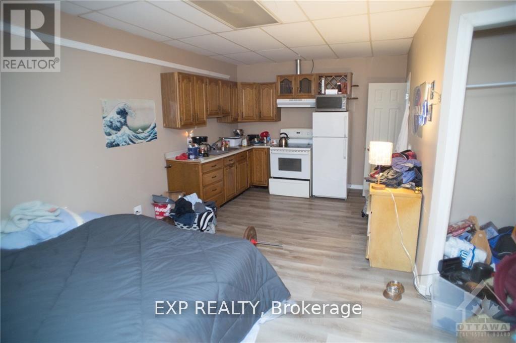 380 Fisher Street, North Bay, Ontario  P1B 2E1 - Photo 4 - X12650246