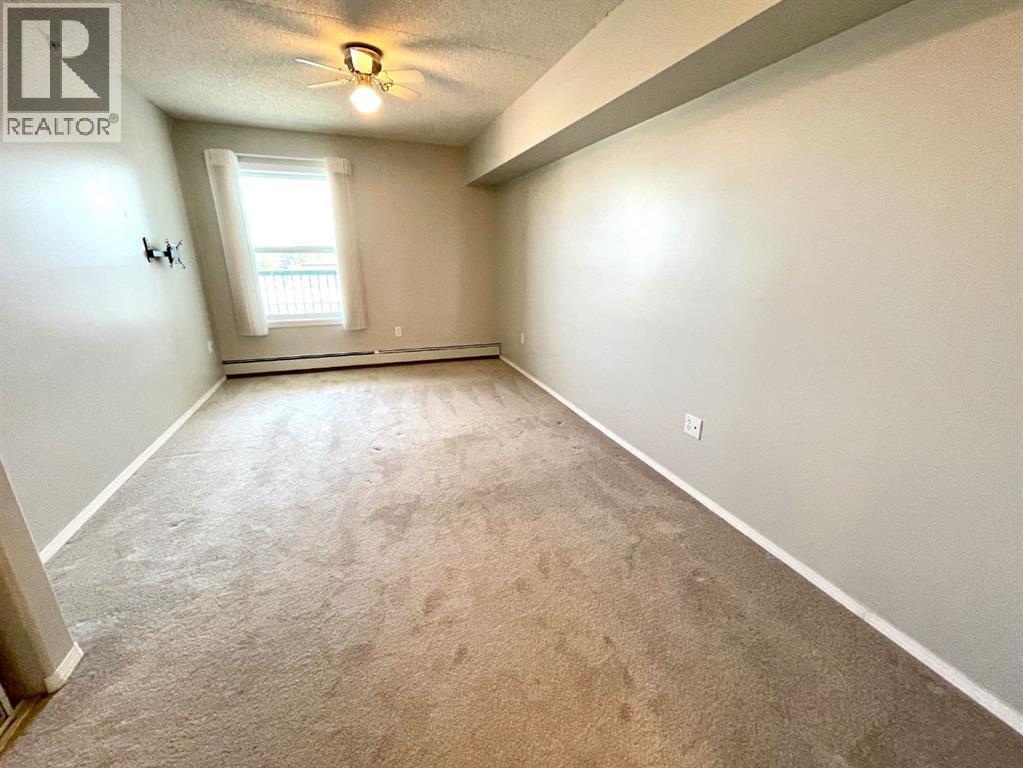 305, 228 Pembina Avenue, Hinton, Alberta  T7V 0A5 - Photo 10 - A2281985