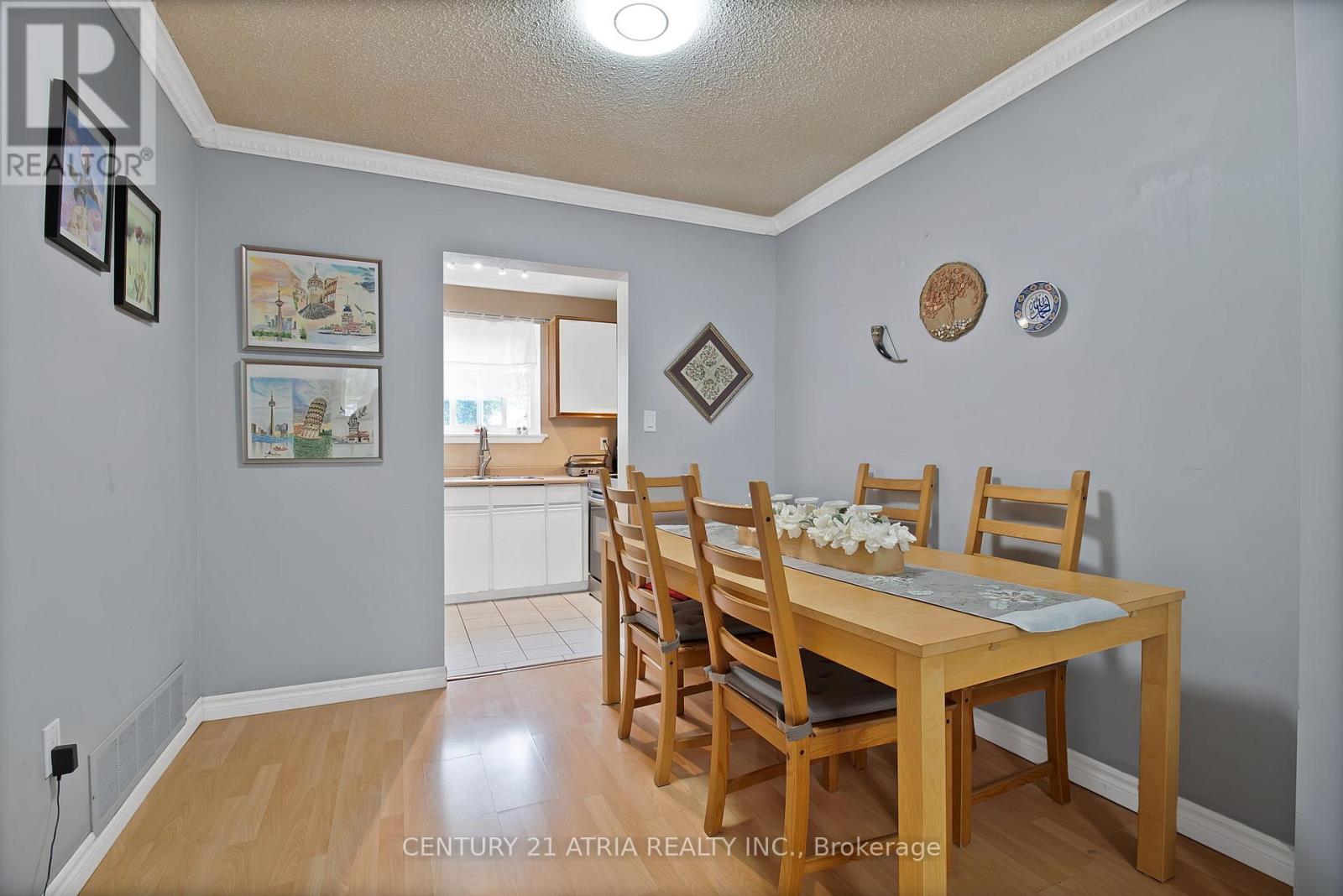 2616 Widemarr Road, Mississauga, Ontario  L5J 1M3 - Photo 15 - W12732502