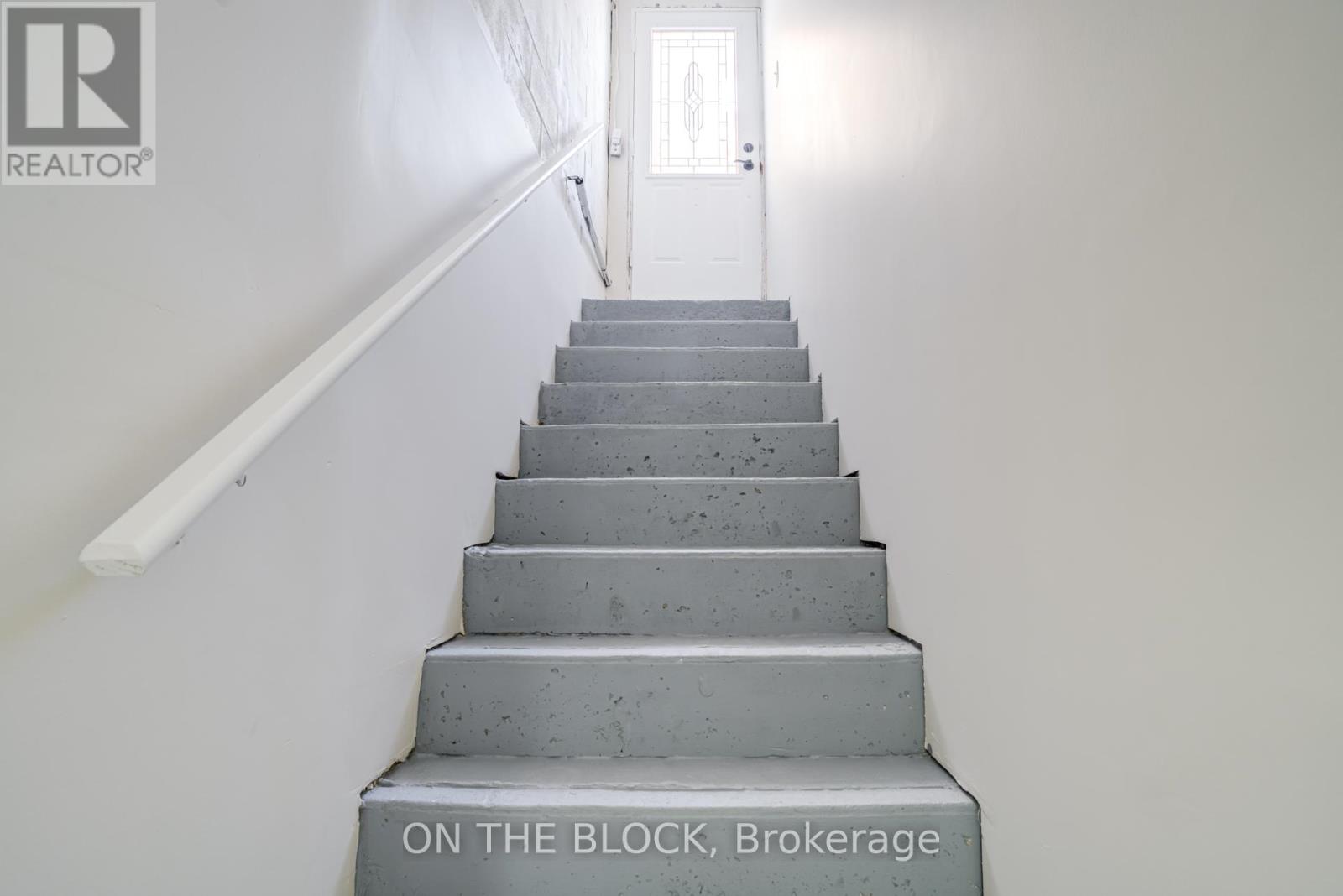 409 Silverthorne Crescent, Mississauga, Ontario  L5R 1W1 - Photo 18 - W12732504