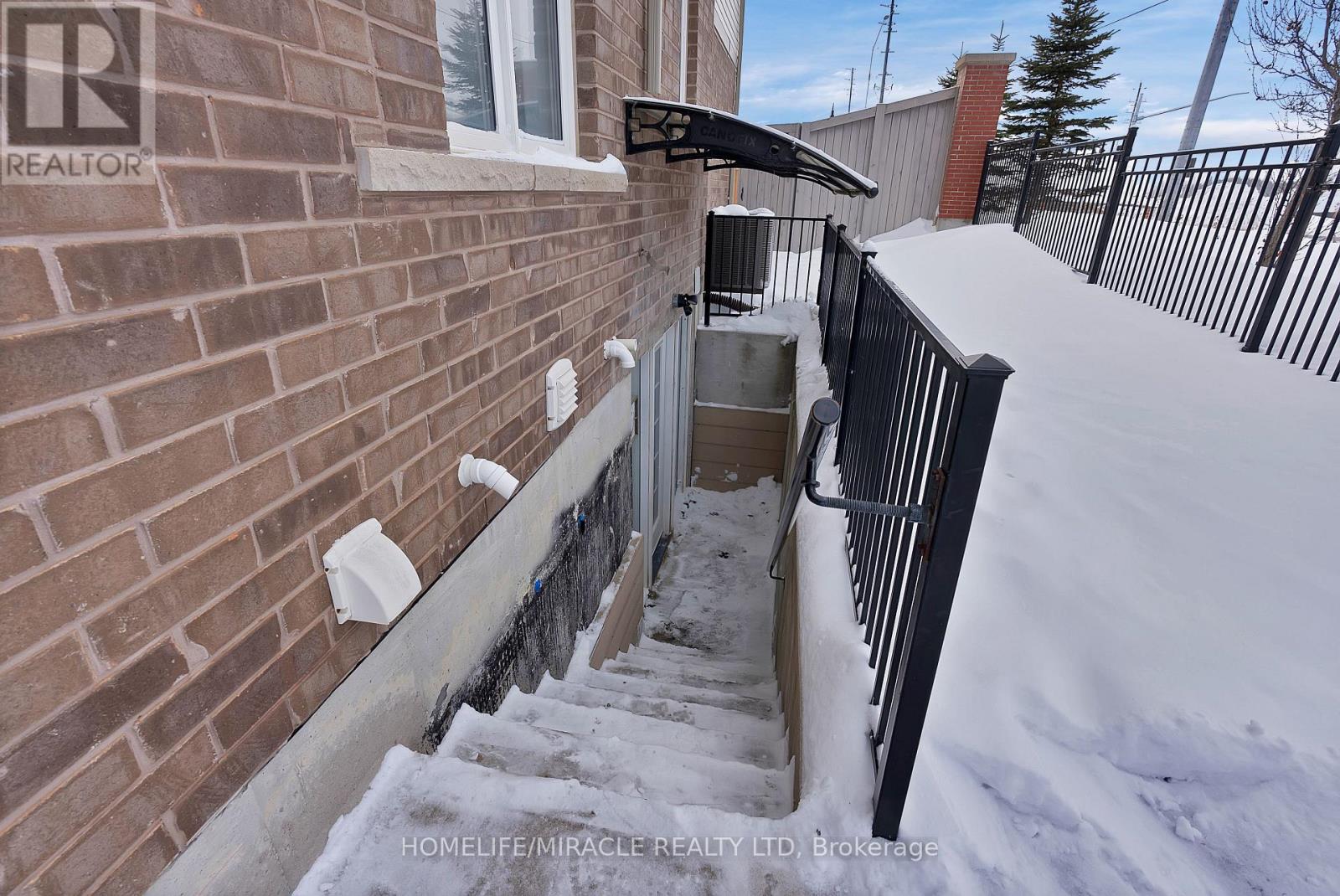 12 Ringway Road, Brampton, Ontario  L7A 4T4 - Photo 30 - W12732572