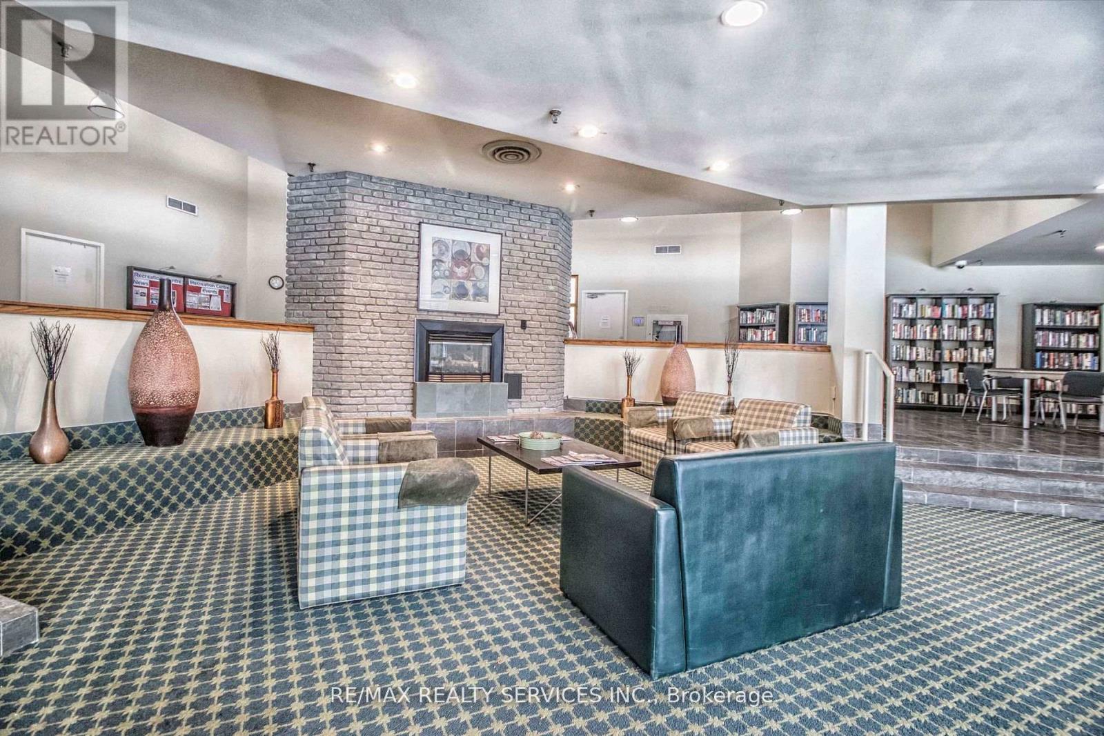 1403 - 2177 Burnhamthorpe Road W, Mississauga, Ontario  L5L 5P9 - Photo 4 - W12732618