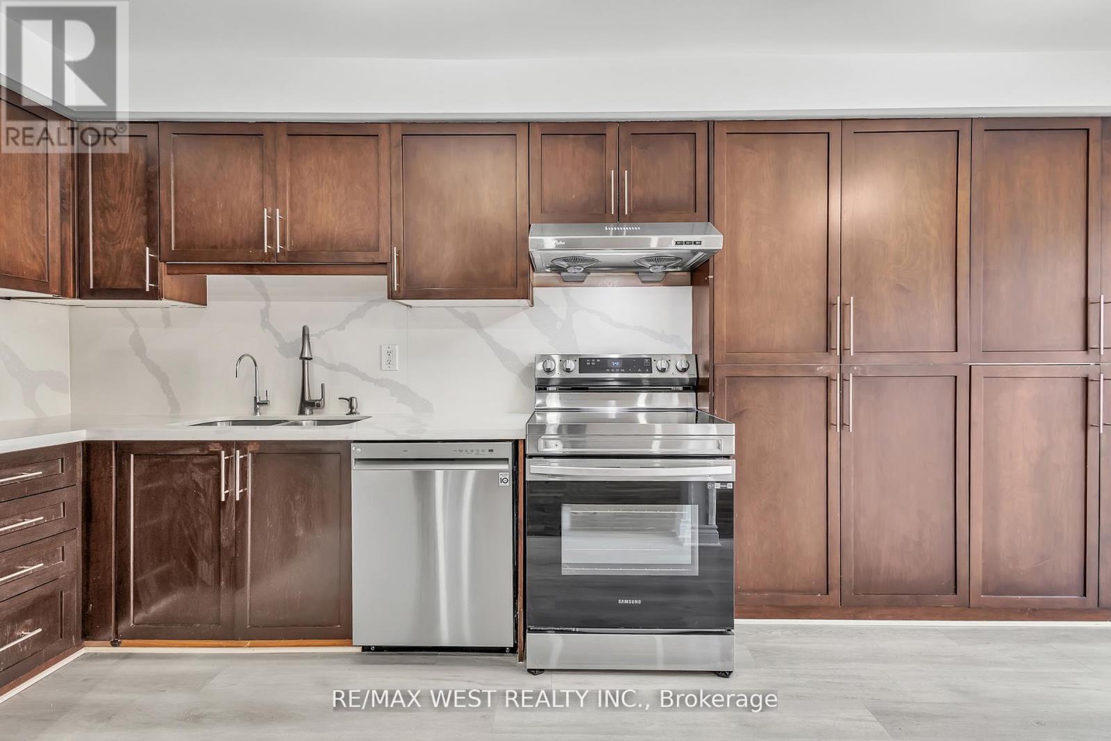 3865 Allcroft Road, Mississauga, Ontario  L5N 7E3 - Photo 16 - W12732640