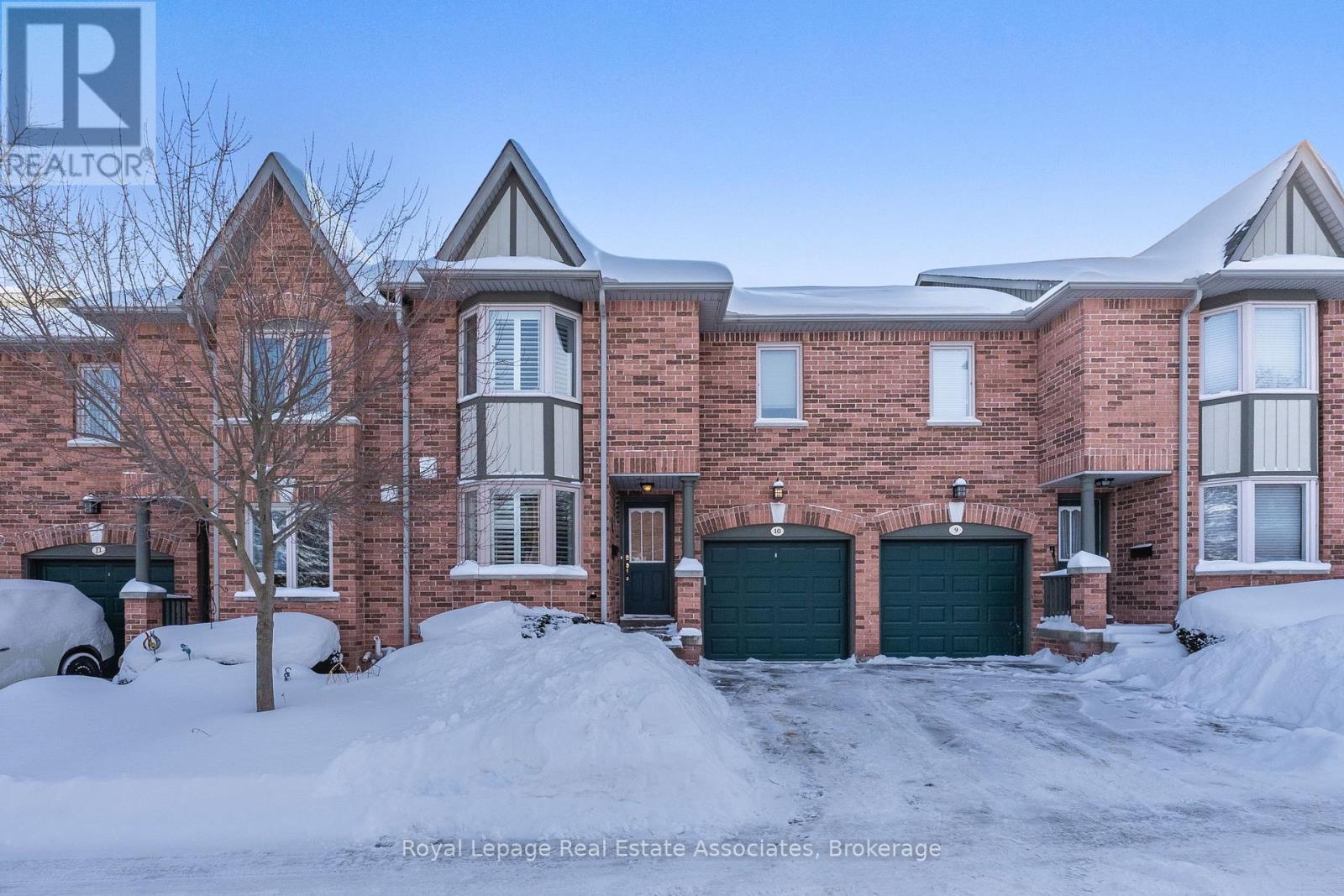 76 River Drive, Halton Hills, Ontario  L7G 2J2 - Photo 2 - W12732650