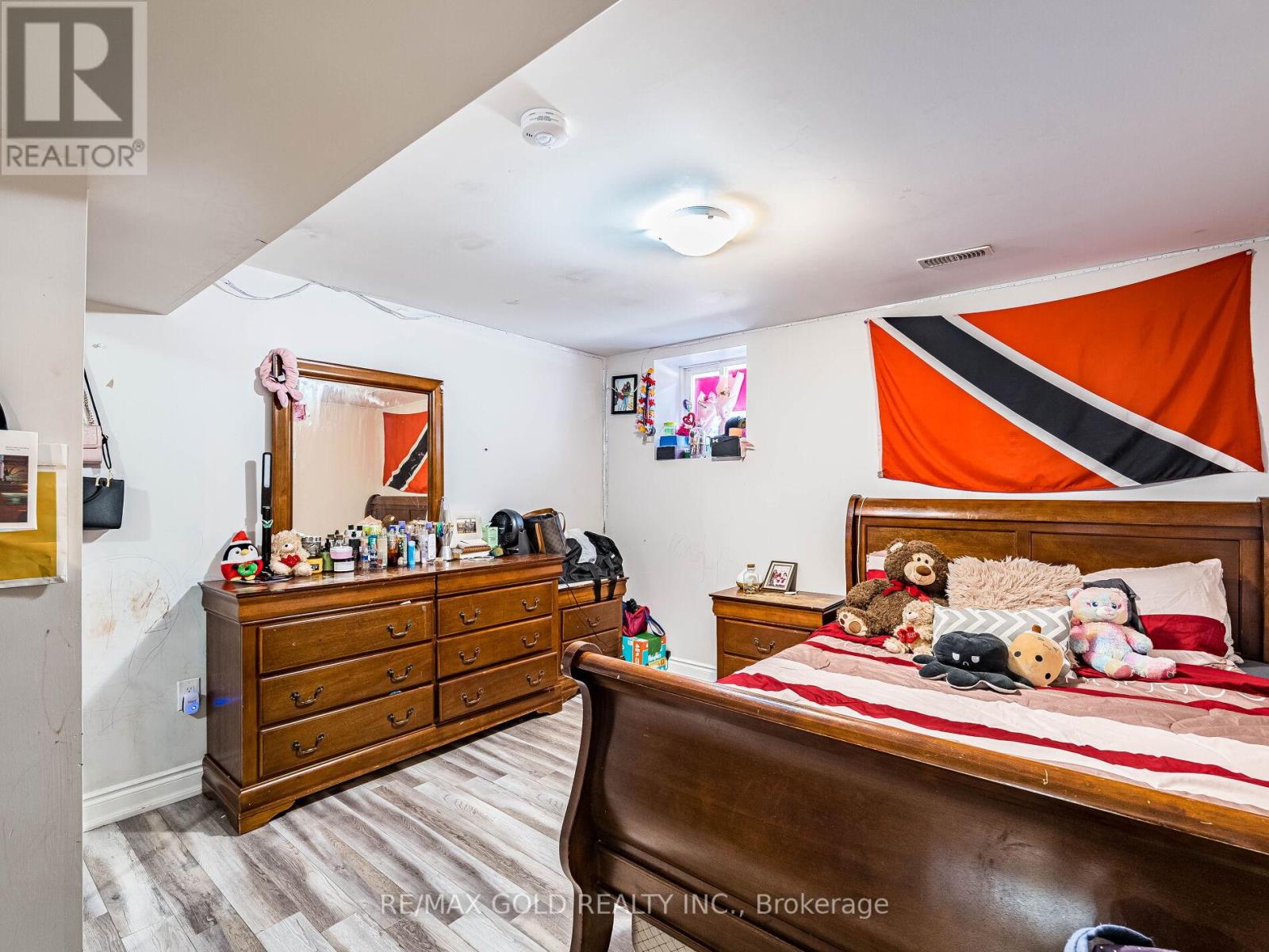 6 Feeder Street, Brampton, Ontario  L7A 4T8 - Photo 7 - W12732662