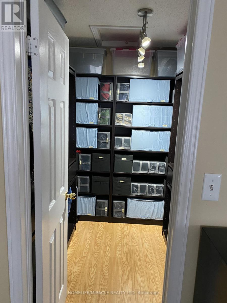 4 Sled Dog Road, Brampton, Ontario  L6R 0H8 - Photo 16 - W12732684