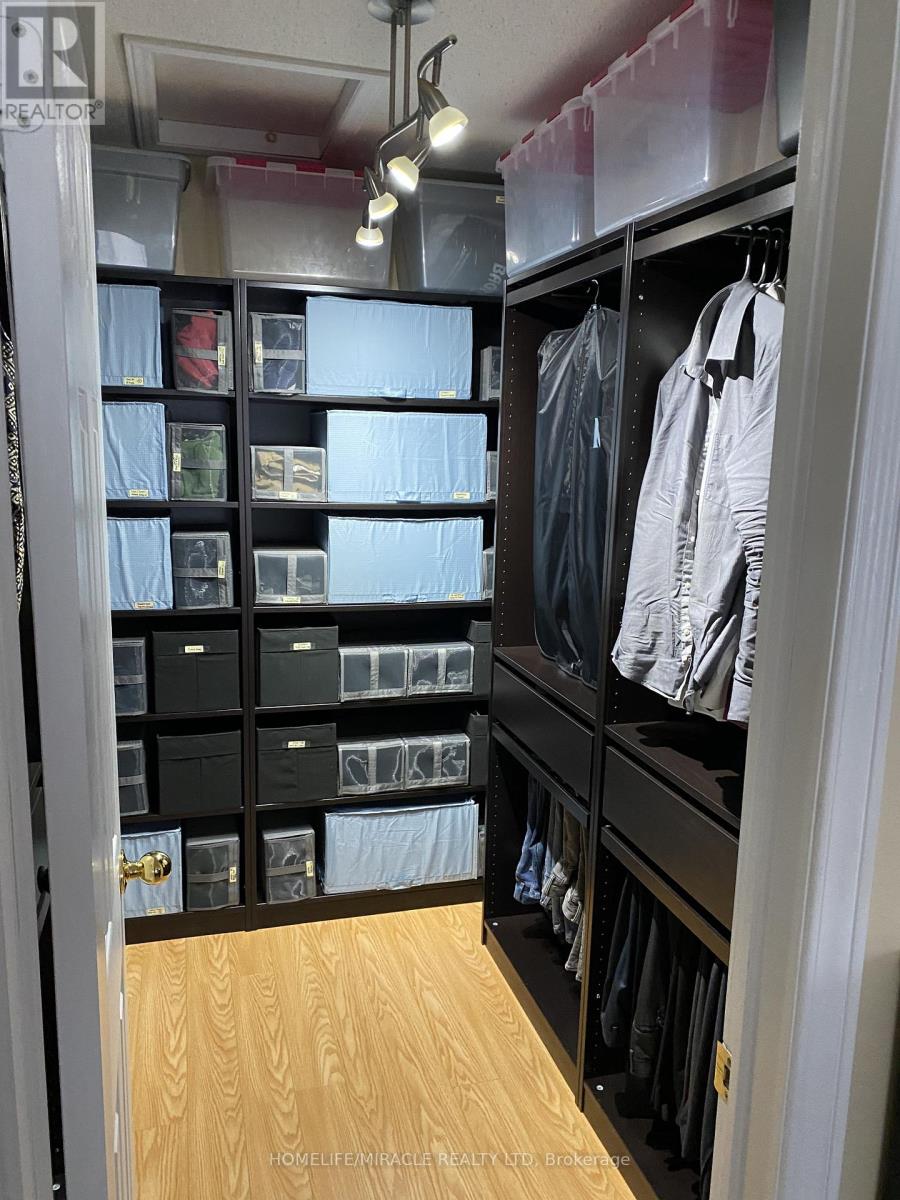 4 Sled Dog Road, Brampton, Ontario  L6R 0H8 - Photo 19 - W12732684