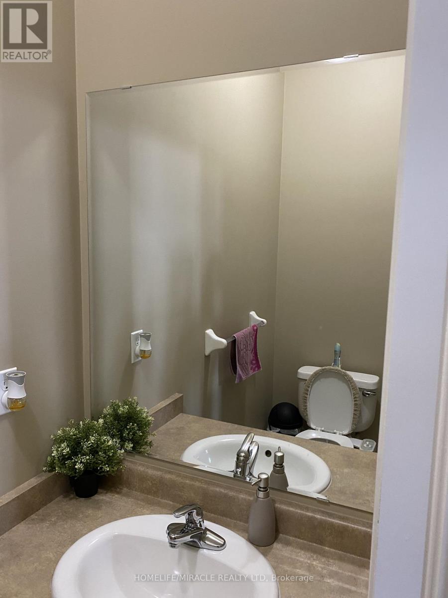 4 Sled Dog Road, Brampton, Ontario  L6R 0H8 - Photo 26 - W12732684