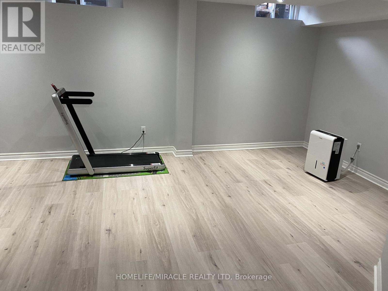 4 Sled Dog Road, Brampton, Ontario  L6R 0H8 - Photo 36 - W12732684