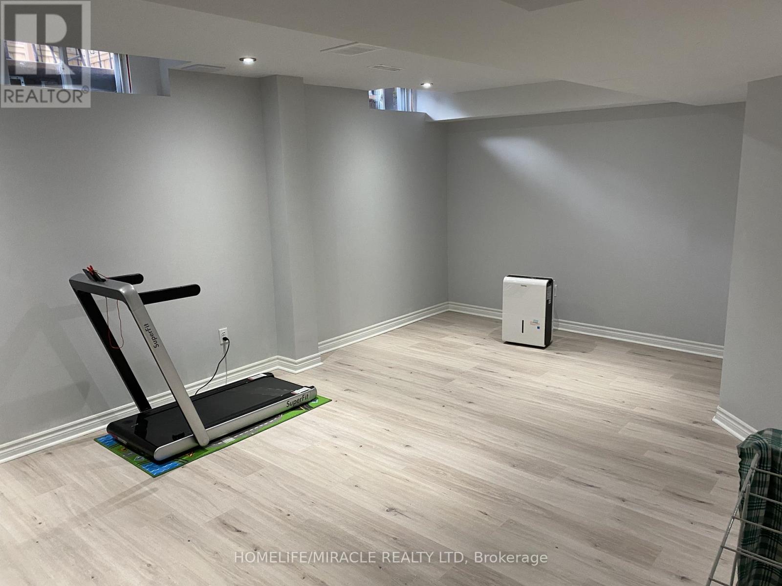 4 Sled Dog Road, Brampton, Ontario  L6R 0H8 - Photo 41 - W12732684