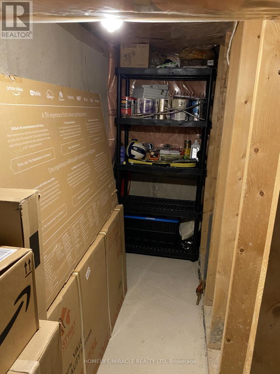 4 Sled Dog Road, Brampton, Ontario  L6R 0H8 - Photo 43 - W12732684