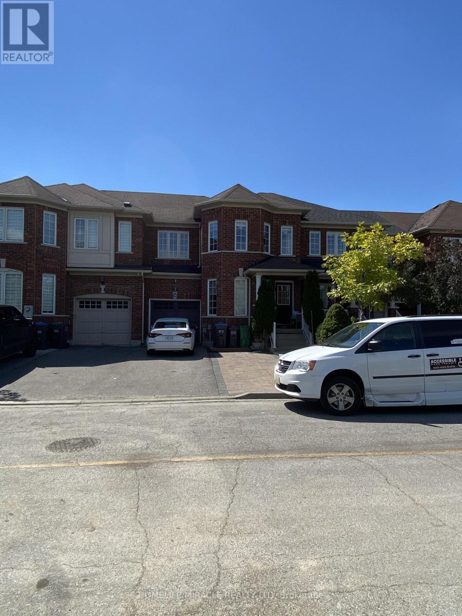 4 Sled Dog Road, Brampton, Ontario  L6R 0H8 - Photo 5 - W12732684