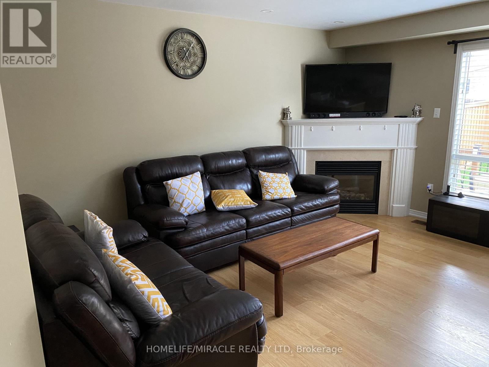 4 Sled Dog Road, Brampton, Ontario  L6R 0H8 - Photo 7 - W12732684